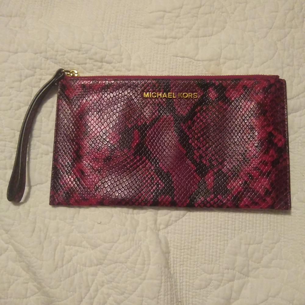 Michael Kors Jet Set Large Wristlet
